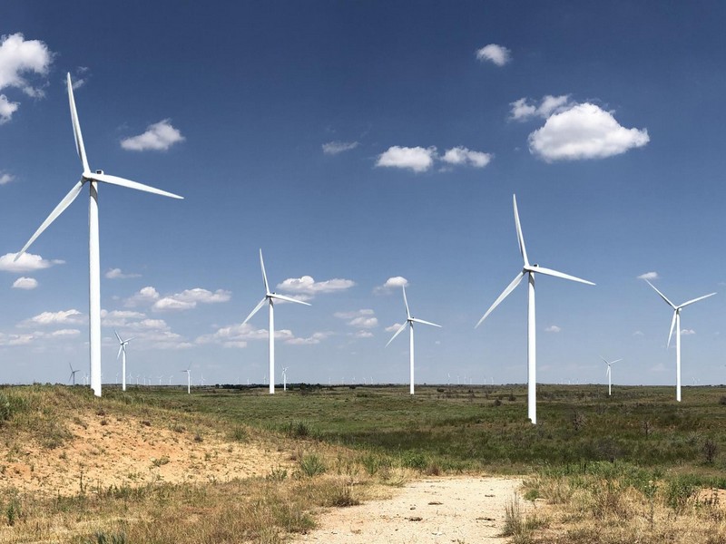 Klimatická neutralita potřebuje podstatně víc zelené elektřiny